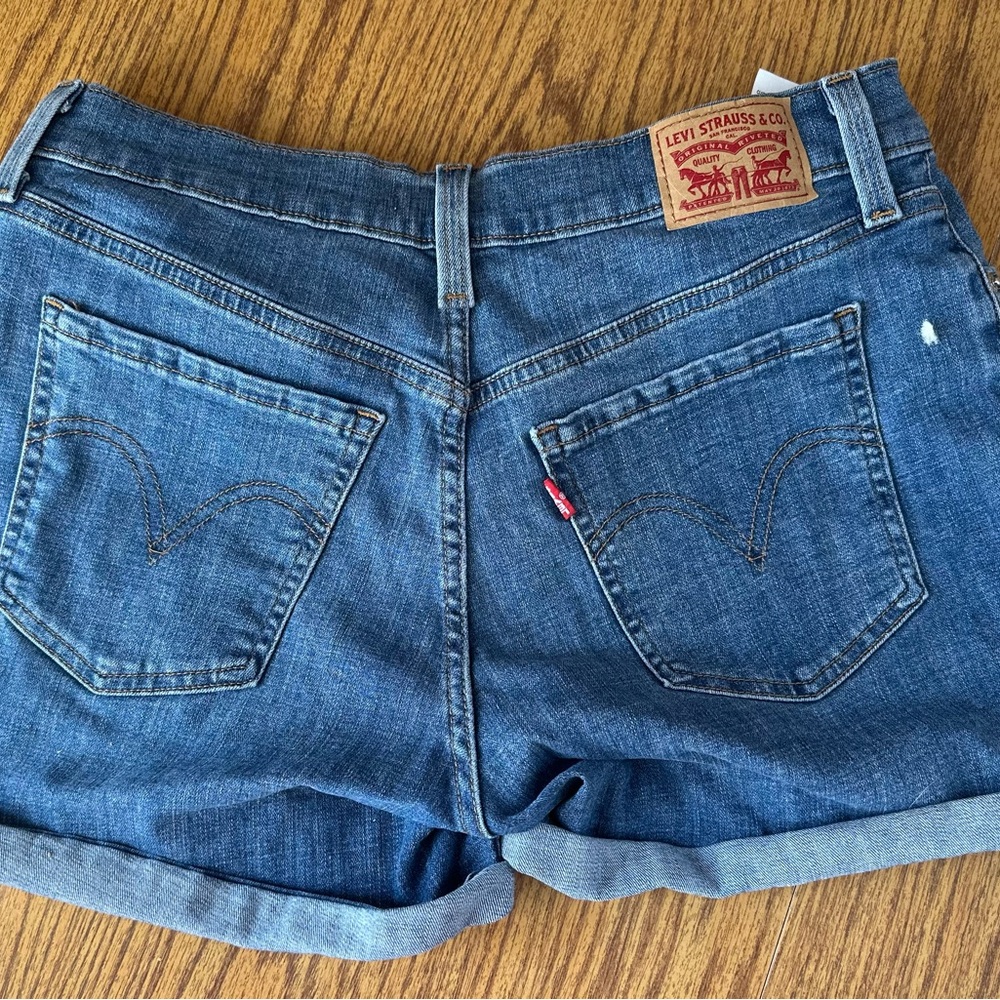 Signature by Levi Strauss Womens Jean Shorts - Dark Blue Light Blue Mid length - Picture 3 of 9